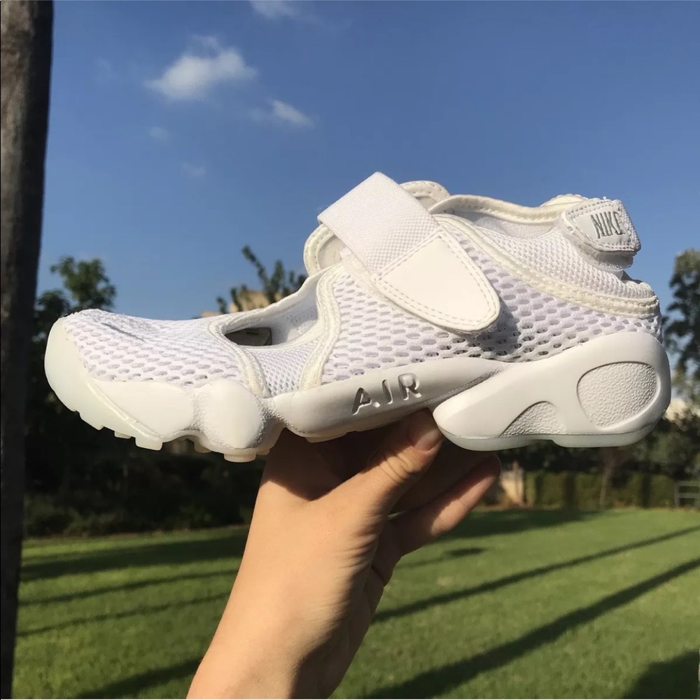 Nike Air Rift Breathe Women’s White Trainers Size6